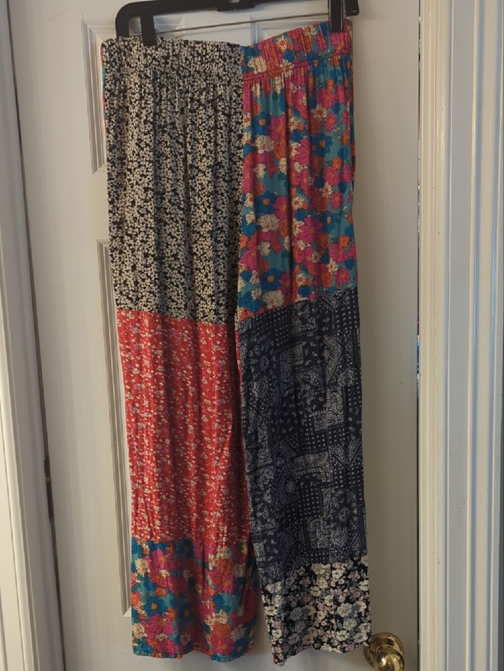 NATURAL LIFE Patchwork Wide-Leg Pants in Multicolor Floral - Picture 6 of 6